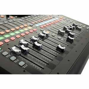 Consola <span class=keywords><strong>de</strong></span> <span class=keywords><strong>Mezclas</strong></span> <span class=keywords><strong>Digital</strong></span> Compacta <span class=keywords><strong>Behringer</strong></span> X32, 16 Entradas <span class=keywords><strong>de</strong></span> Línea, Sistema <span class=keywords><strong>de</strong></span> Sonido para Escenario, Equipo <span class=keywords><strong>de</strong></span> Audio, Mezclador <span class=keywords><strong>Digital</strong></span> - Product Image 5