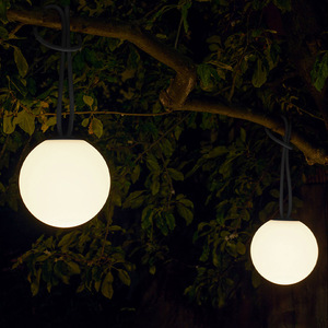 Candelabro impermeable para exteriores, luz de decoración de Navidad para exteriores, lámpara de bola de jardín con carga LED para iluminación de fiesta de Camping - Product Image 4