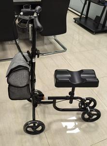 <span class=keywords><strong>Déambulateur</strong></span> à genouillères orientable pour blessures au pied - Trottinette métallique réglable <span class=keywords><strong>avec</strong></span> double frein, panier en tissu amovible et coussin rembourré, capacité 136 kg - Product Image 6