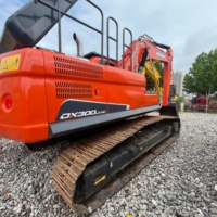 Excavatrices sur chenilles hydrauliques d'occasion Doosan DX300LC-9C, modèle 2024, 30 tonnes, faible nombre d'heures de travail