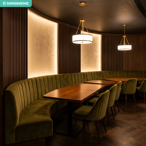ชุดเฟอร์นิเจอร์ร้านอาหารแบบมีที่นั่งโค้งมน โต๊ะไม้เนื้อแข็งสีเข้ม เก้าอี้กำมะหยี่สีเขียวแบบมีช่องบุผ้ากำมะหยี่ - Product Image 1