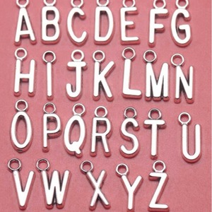 Duoying mode 26 lettres alphabet <span class=keywords><strong>porte</strong></span>-clés mignon <span class=keywords><strong>porte</strong></span>-clés en métal personnalisé pour <span class=keywords><strong>fils</strong></span> fille cadeau - Product Image 6