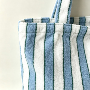 Sac fourre-tout en tissu éponge rayé bleu pour femme, sac de plage, sac à main en tissu éponge rayé avec fermeture ouverte, sac de piscine d'été - Product Image 4