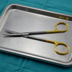 Tijeras Quirúrgicas Manuales Profesionales TC con Construcción de Acero Inoxidable y Cuchillas de Precisión para Procedimientos Médicos - Product Image 3