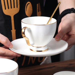 Juego de taza de café y platillo con borde de oro blanco de estilo nórdico, cerámica de China de hueso Simple al por mayor - Product Image 5