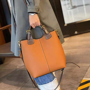 Sac à main pour femme de qualité avec logo personnalisé, sac seau en cuir avec chaîne, nouveau sac seau tendance pour femme - Product Image 1