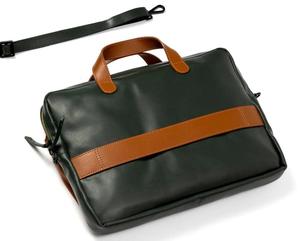 Sacoche pour ordinateur portable en cuir noir et marron avec bandoulière pour les voyages d'affaires - Product Image 1
