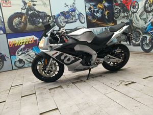 Motocicletas usadas <span class=keywords><strong>Aprilia</strong></span> GPR 150 Motos 150cc <span class=keywords><strong>Moto</strong></span> a gasolina Motos deportivas Motocicletas de carreras Motocicleta todoterreno - Product Image 4