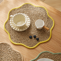 Sets de table en paille tressée à bords festonnés, résistants à la chaleur, en jonc de mer, pour dîners, fêtes, mariages et décoration intérieure