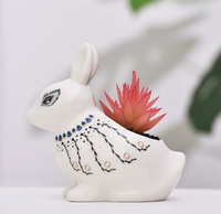 Pot de fleurs en porcelaine blanche en forme de lapin de dessin animé mignon, mini-jardinière 3D en forme d'animal pour plantes succulentes et cactus, idéal pour la décoration de bureau à domicile ou comme cadeau
