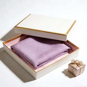 Scatola Rigida Bianca con Design Semplice, Foglia d'Oro, Interno <span class=keywords><strong>in</strong></span> Spugna, Personalizzabile, <span class=keywords><strong>in</strong></span> Materiali Riciclati per Regali di Nozze, Abbigliamento, Sciarpe, Durag - Product Image 6