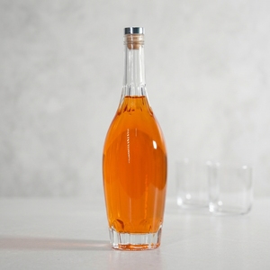 Bottiglia di Vetro Vuota Personalizzata 500ml 700ml 750ml in Vetro Trasparente con Tappo in Sughero per Whisky, Brandy, Gin, Tequila, Champagne - Product Image 3