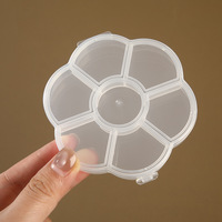 Boîte de rangement pour accessoires de nail art en PP transparent, 7 compartiments, en forme de fleur de prunier, pour organiser et présenter les faux ongles
