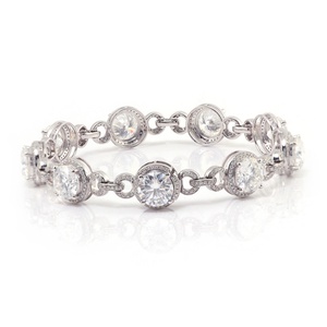 Bracelet de luxe pour femmes en or blanc 18 carats avec moissanite, mariage, fiançailles ou fête, anniversaire, bijoux de haute couture, cadeaux - Product Image 5