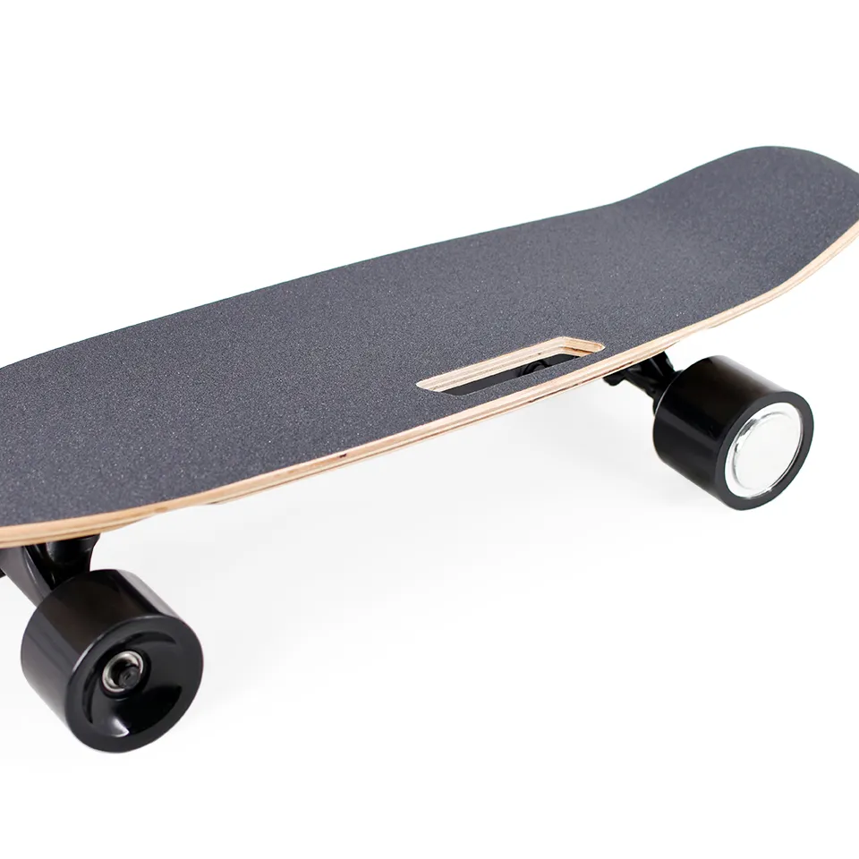 2021 High Speed Cross Country Fahrzeug Best Adult Fish Elektro-Skateboard Elektro-Skateboard in Großbritannien zu verkaufen Professional