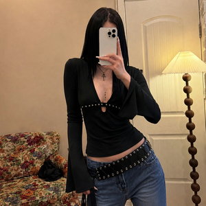 Camiseta de punto con cuello en V y remaches estilo punk oscuro para mujer, sexy, gótica, transpirable, teñida lisa, para discoteca, manga larga, jersey, blusa - Product Image 4