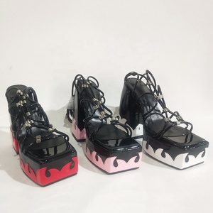 รองเท้าส้นตึกแบบเปิดหัวทรงโรมันสำหรับผู้หญิง แฟชั่นรองเท้าส้นสูงแบบหนา สายรัดไขว้ลายไฟ - Product Image 6