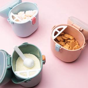 Venta al por mayor: Lata portátil sellada de gran capacidad, ecológica, de plástico PP, con cuchara separadora para fórmula de bebé, snacks y polvo. - Product Image 1