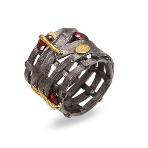 Handmade Granato Pietra Lone Finger 925 Sterling Silver Ring con Oro Nero Placcato - Product Image 1