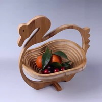 Taille personnalisée Lapin Chat Poisson Forme animale Vente en gros Bois 100% Moso Bambou Panier suspendu Ensemble pour Snacks et Noix Plateau