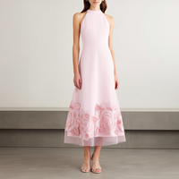 Robe Midi Formelle d'Été Rose Clair Personnalisée OEM, Sans Manches, Col Halter, Longueur Thé, Broderie Florale, Ourlet en Tulle Illusion pour Femme