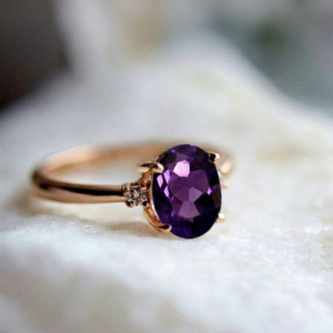 Anillo de Plata de Ley 925 con Gema de Amatista Morada Ovalada Engastada en Puntas para Mujer, Joyería de Piedra de Nacimiento de Febrero, Anillo de Aniversario - Product Image 1