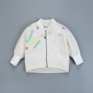 Vestes bomber matelassées à fermeture éclair pour enfants, pas chères, provenant d'une boutique en ligne de vente en gros - Product Image 4