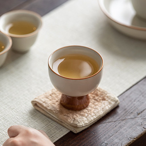 Retro Ru Ware Stemmed <b>Teacup</b> Ceramic Single Cup Crackle Glaze For Kung Fu Tea Tasting Cup Beige New Chinese Style - Product Image 4