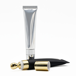 Brillo Labial de Marca Privada, Aceite Labial Hidratante, Bálsamo Labial de Péptidos de Larga Duración, Brillo Labial con Efecto Mantequilla - Product Image 2