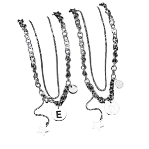 Collana a Doppio Strato con Faccina Sorridente e Ciondolo con Lettere dalla A alla Z in Acciaio al Titanio, Stile Hip-Hop Punk Popolare in Europa e America - Product Image 1