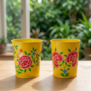 Pot de fleurs rond en métal jaune à motif floral, jardinière en métal pour la décoration de la maison et du jardin - Product Image 2