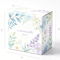 Leichte Aquarell-Botanik Weiße Kartonbox mit Maßgefertigtem Inneneinsatz und Spot-UV-Veredelung für Naturkosmetik und Handgemachte Seifenverpackung