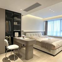 Armoire de chambre moderne avec coiffeuse intégrée, vitrine en verre, meuble de rangement personnalisé pour chambre à coucher