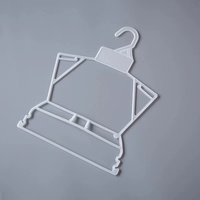 Cintres de maillot de bain en métal PS en forme de corps coréen au design moderne pour le rangement des vestes et l'utilisation des sacs