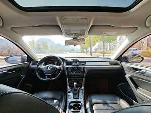 Volkswagen 1.8T Usata del 2017, Motore Turbo EA888, Auto Spaziosa per Famiglia e Lavoro, Stabile ed Efficiente nei Consumi - Product Image 4