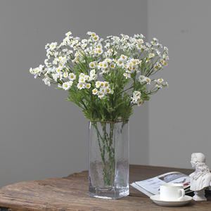 Injoy IJ046 Flores Artificiales Modernas de Margarita al por Mayor, 30 Cabezas, Flores de Seda Artificial Realistas para Decoración del Hogar, Bodas, Fiestas de Cumpleaños - Product Image 6