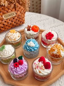Candela Profumata a Forma di Dessert, Fragranze Assortite di Frutta, in Vaso di Vetro Decorativo per Arredamento Casa e Bomboniere - Product Image 3