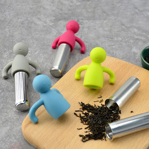 Filtre à thé en acier inoxydable 304 de forme unique, poignée en silicone de qualité alimentaire, accessoires de bar de cuisine à domicile, infuseur à thé vert - Product Image 1