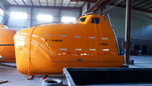 16 ถึง 90 คน เอฟ.อาร์.พี. เรือชูชีพแบบตกปลอมลงอัตโนมัติชนิดปิดมิดชิด - Product Image 3