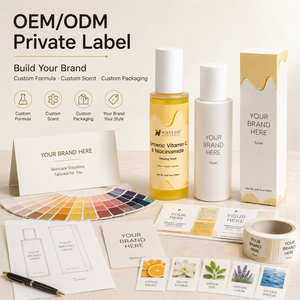 Tonico Viso Illuminante Anti-Macchie con Curcuma, Vitamina C e Niacinamide, Personalizzabile con il Tuo Marchio Privato - Disponibilità Immediata - Product Image 3
