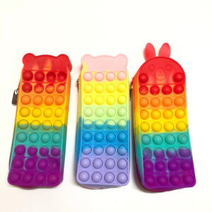 Nouvelle trousse à crayons grande capacité en silicone, anti-stress, motif dessin animé tue-rongeurs, jouet à presser, pour le commerce transfrontalier - Product Image 1