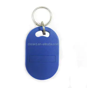 سلاسل مفاتيح من مواد مختلفة للبيع بالجملة من المصنع بطاقات مفاتيح للتحكم في الوصول مخصصة قابلة للنص على بطاقات RFID بقوة 13.56 ميجا هرتز