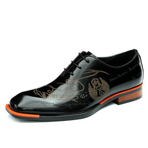 Antideslizante, ligero, adecuado para bodas. Zapatos de cuero con cordones y punta en pico para hombre, hechos a medida, de lujo, 2026. - Product Image 1