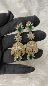 ต่างหูเพชรธรรมชาติแฟชั่นใหม่ใน6CT เพชรทำจากทองคำ14 KT สีเหลืองสำหรับเป็นของขวัญสำหรับคุณแม่เครื่องประดับแฟชั่นผู้ส่งออกอินเดีย - Product Image 5