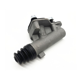 Suku Cadang Mobil Suku Cadang Mesin Pompa Master Kopling Truk S-CANIA G400 Berkualitas Tinggi 2008-2012 Suku Cadang Mobil Logistik Tugas Berat Aksesoris - Product Image 1