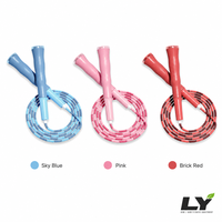 Corde à sauter perlée réglable 2,8 m en PVC segmenté avec poignée antidérapante en PP pour l'entraînement physique
