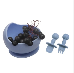 Cuidado del recién nacido Primer mango de entrenamiento Cabeza suave Barrera antiasfixia Primera etapa Juego de cuchara y tenedor de silicona para bebé - Product Image 3