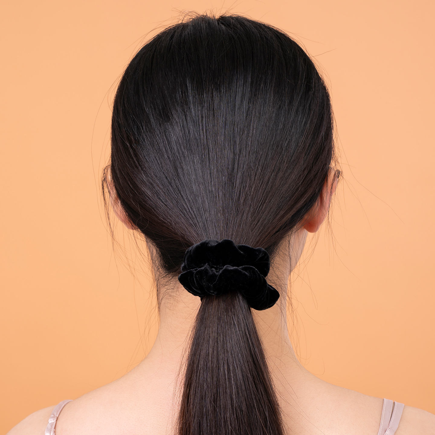 ยางรัดผมผ้าไหมสีดำ 2 ซม.