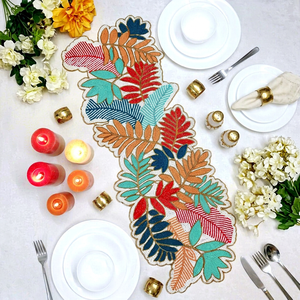 Chemin de table en tissu fait main de luxe, forme personnalisée, motif feuille perlée, multicolore, tapis décoratif durable et écologique - Product Image 1