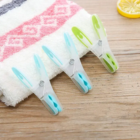 Pinces à linge de mode pinces à linge suspendues en plastique pinces à linge Softgrip pinces à linge avec ressort